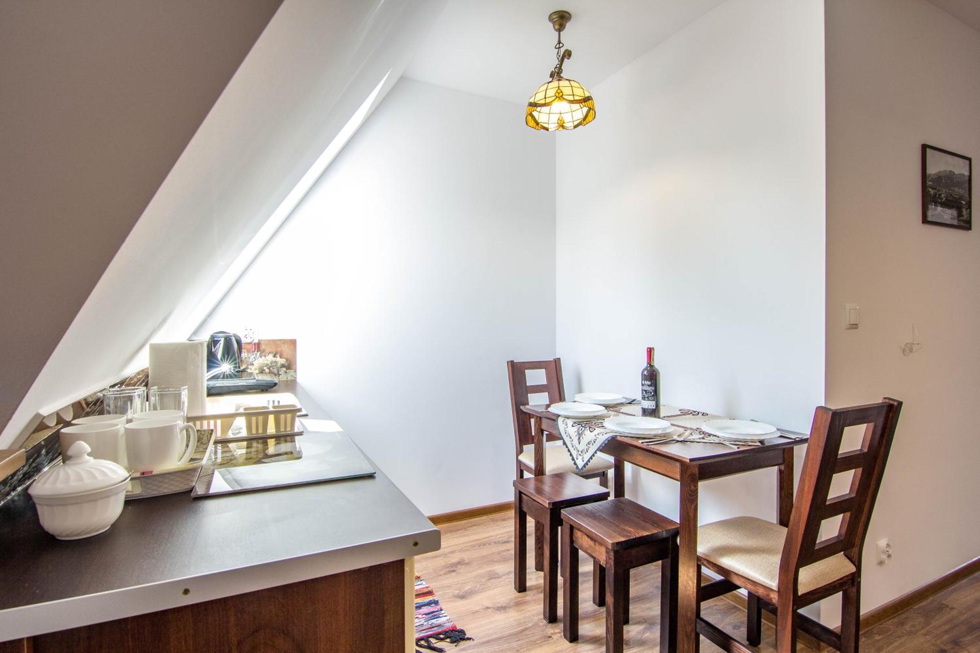 Szkolna Apartment *