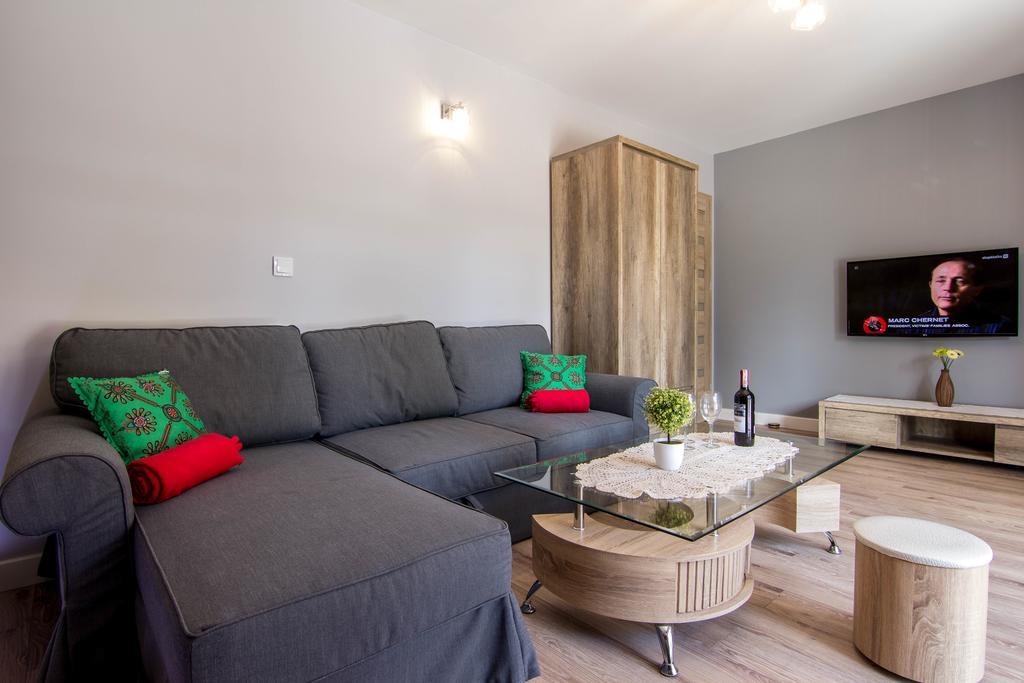 Szkolna Apartment *