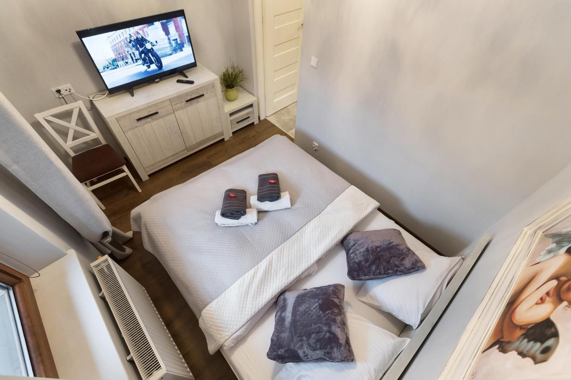 Szkolna Apartment *
